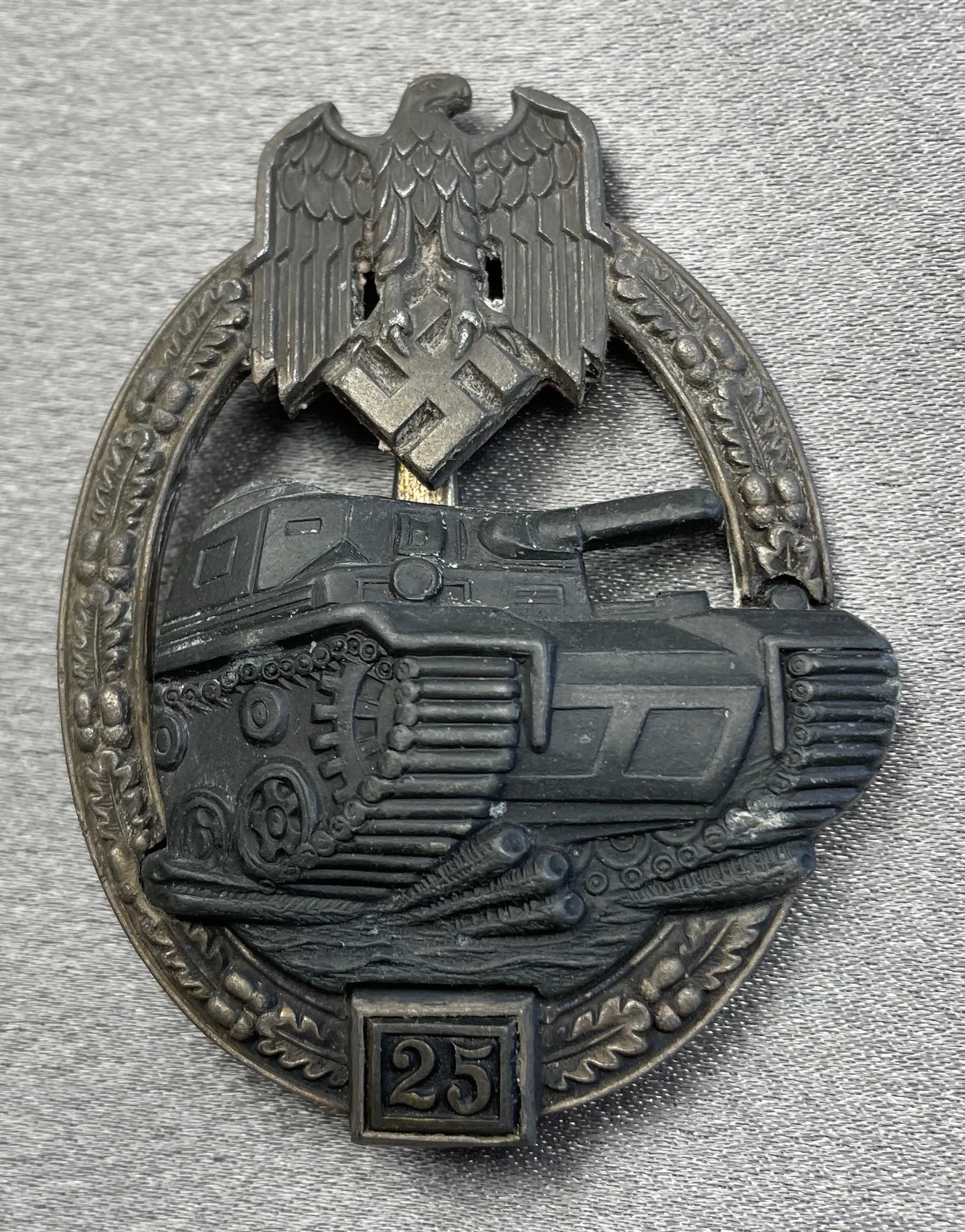 Panzer 25 Assault Badge #15415 
