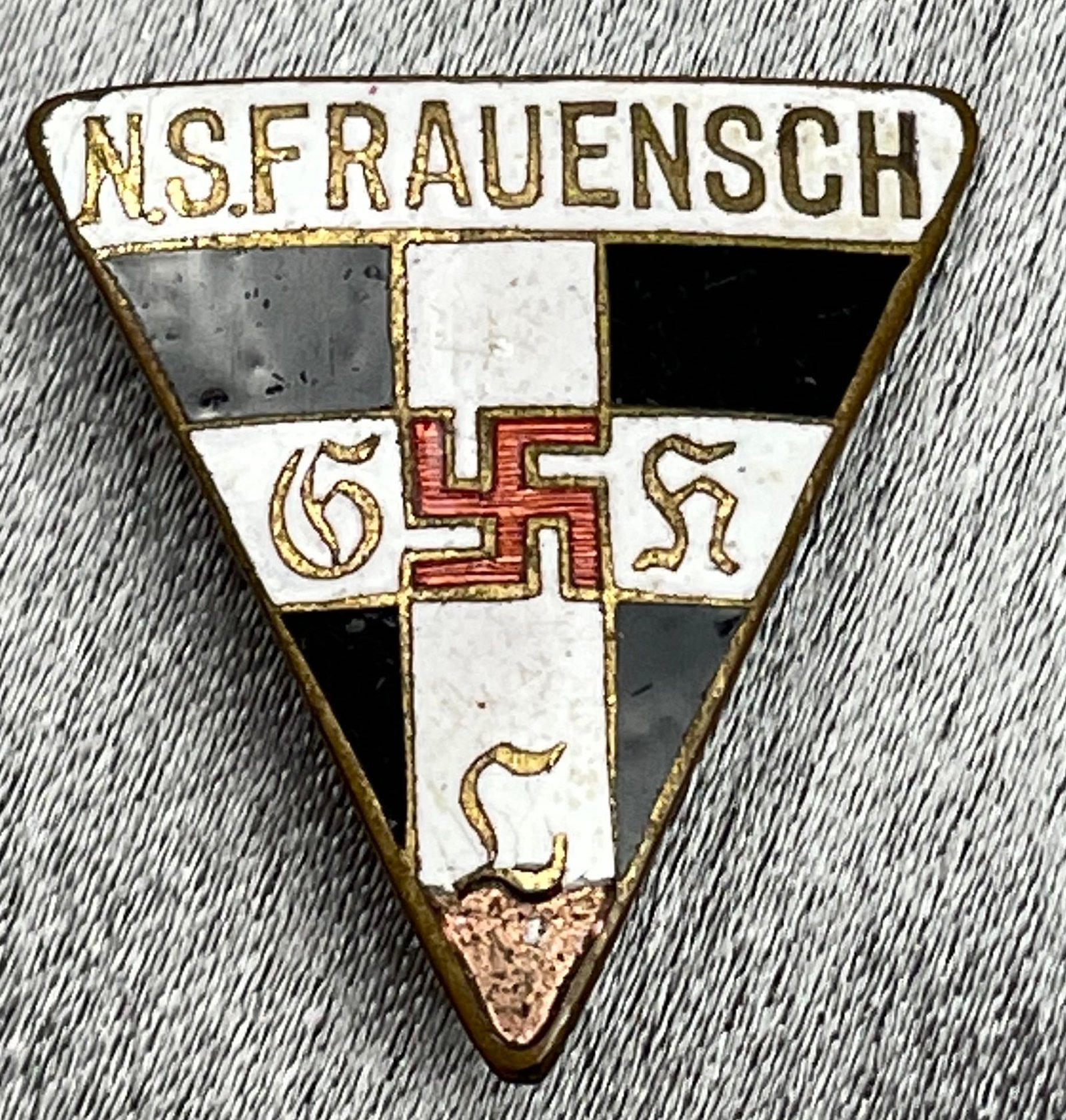 NS Frauenschaft Membership Badge #15498 