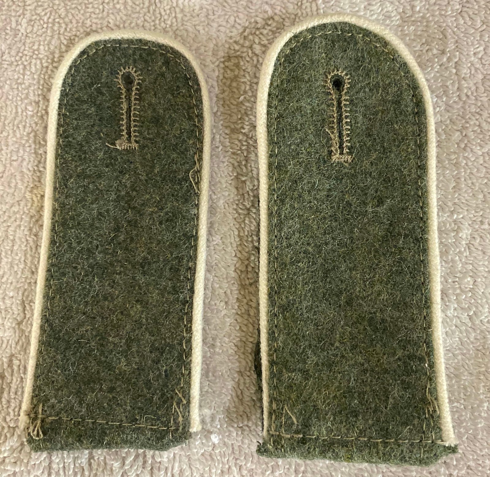 Heer EM Shoulder Boards #16240 
