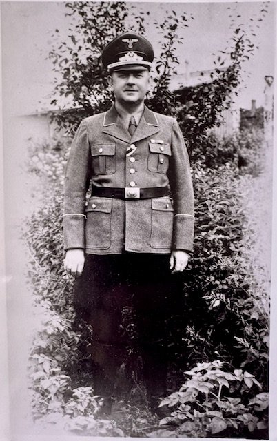 RMBO Government Official Photo #19372 