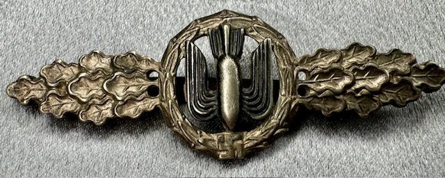 Luftwaffe Silver Bomber Clasp #17681 