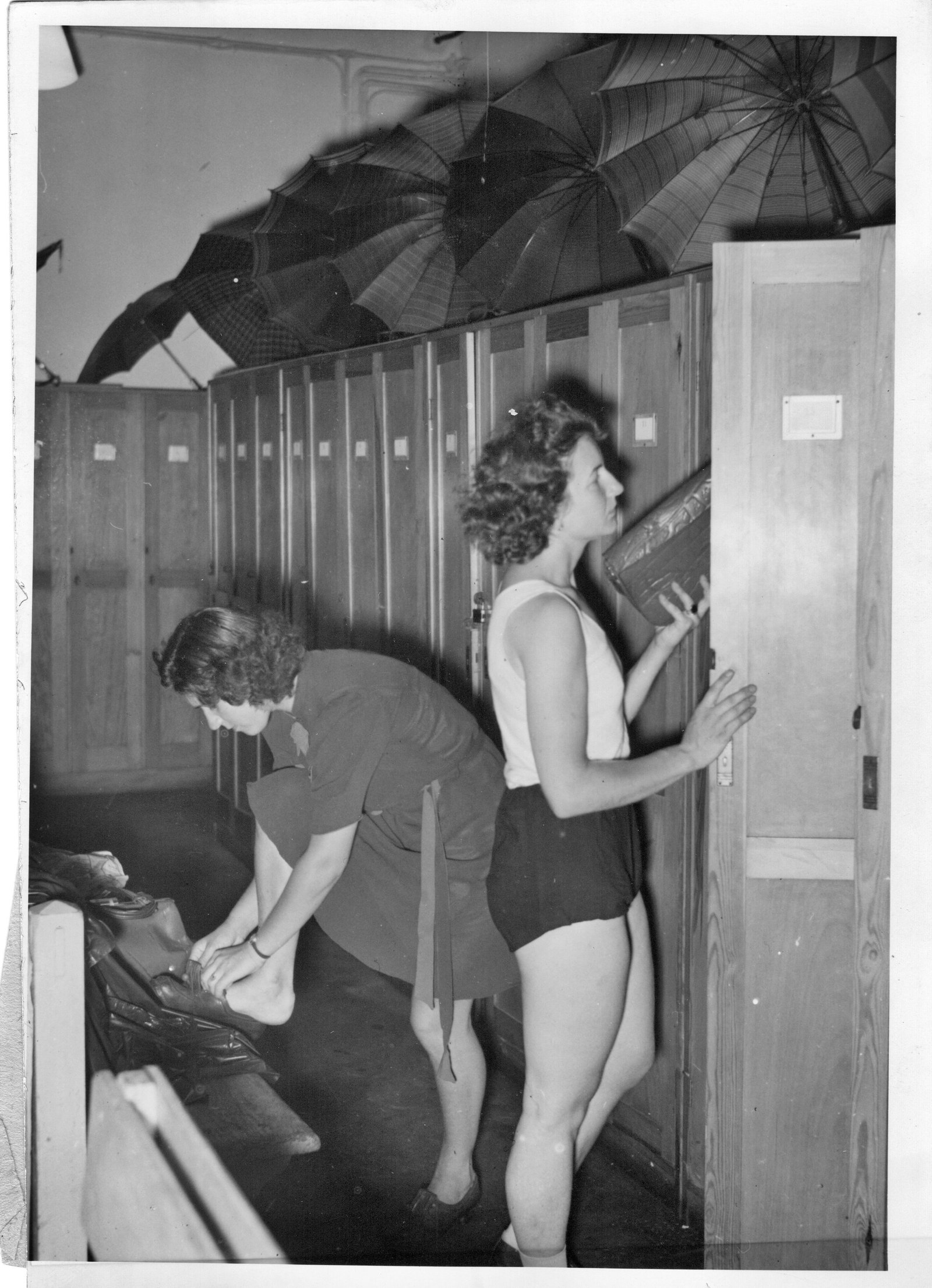 HJ Female Youth Period Photo #17494 