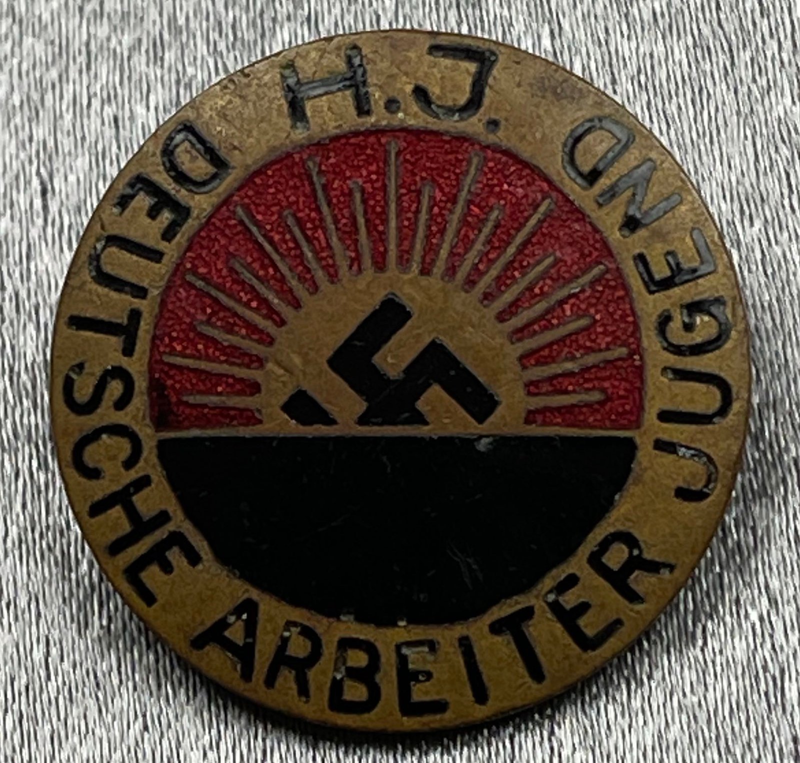 HJ Deutsche Arbeiter Jugend Membership Badge #15492 