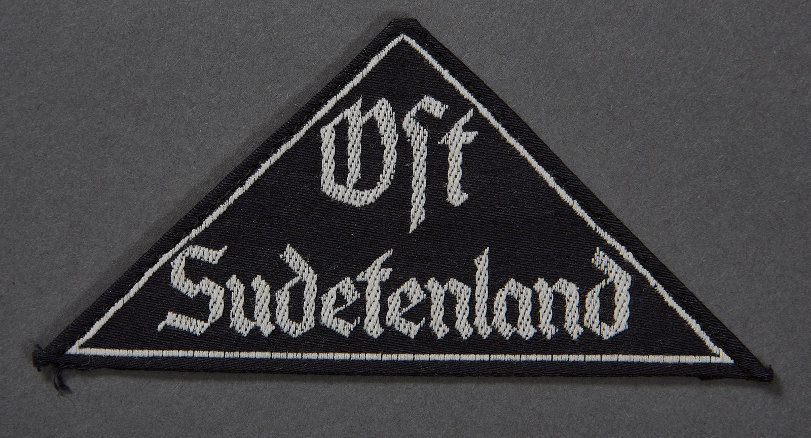 BDM Ost Sudetenland District Sleeve Triangle #16131 