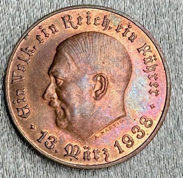 Adolf Hitler Medallion #17640 