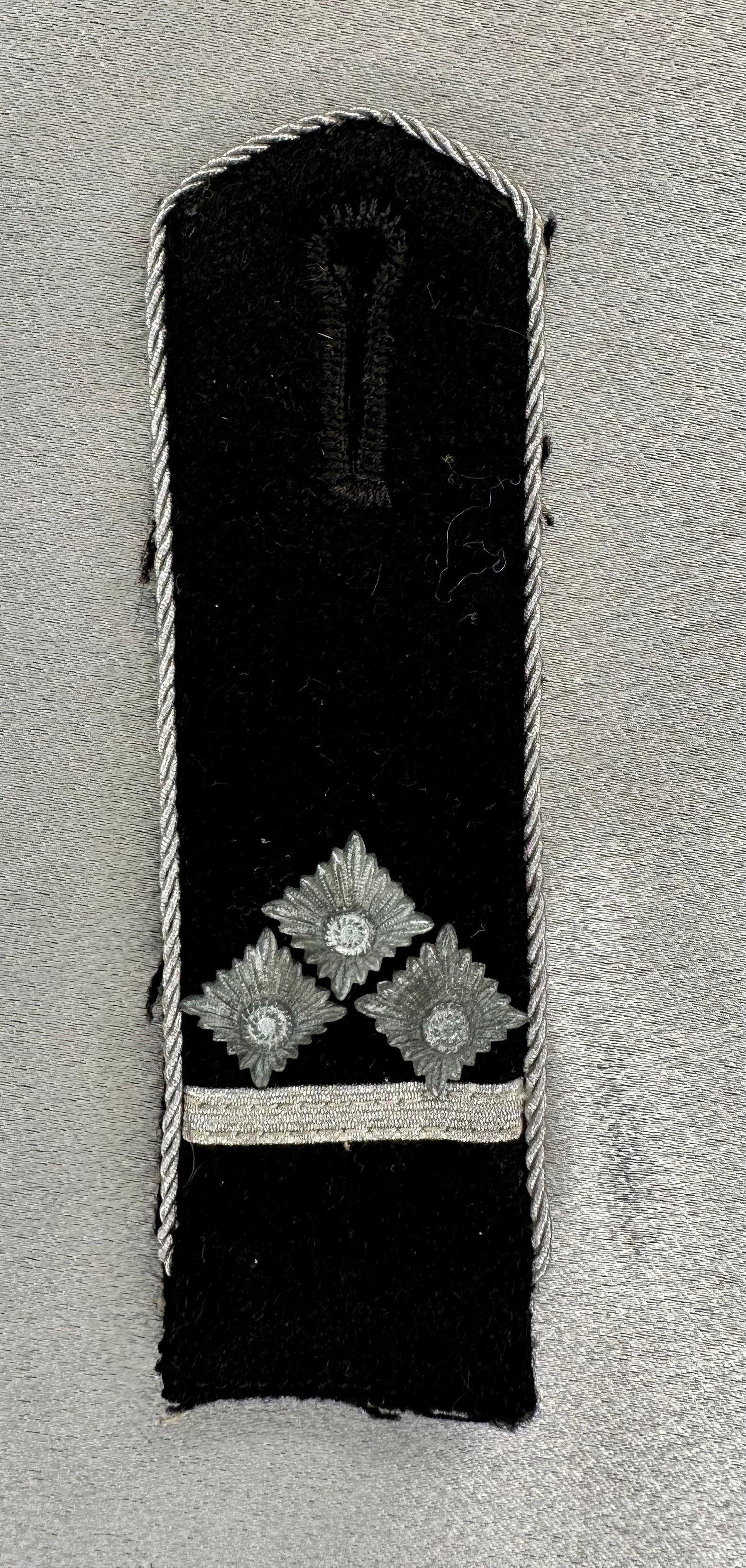 HJ Officer Shoulder Board #16804 