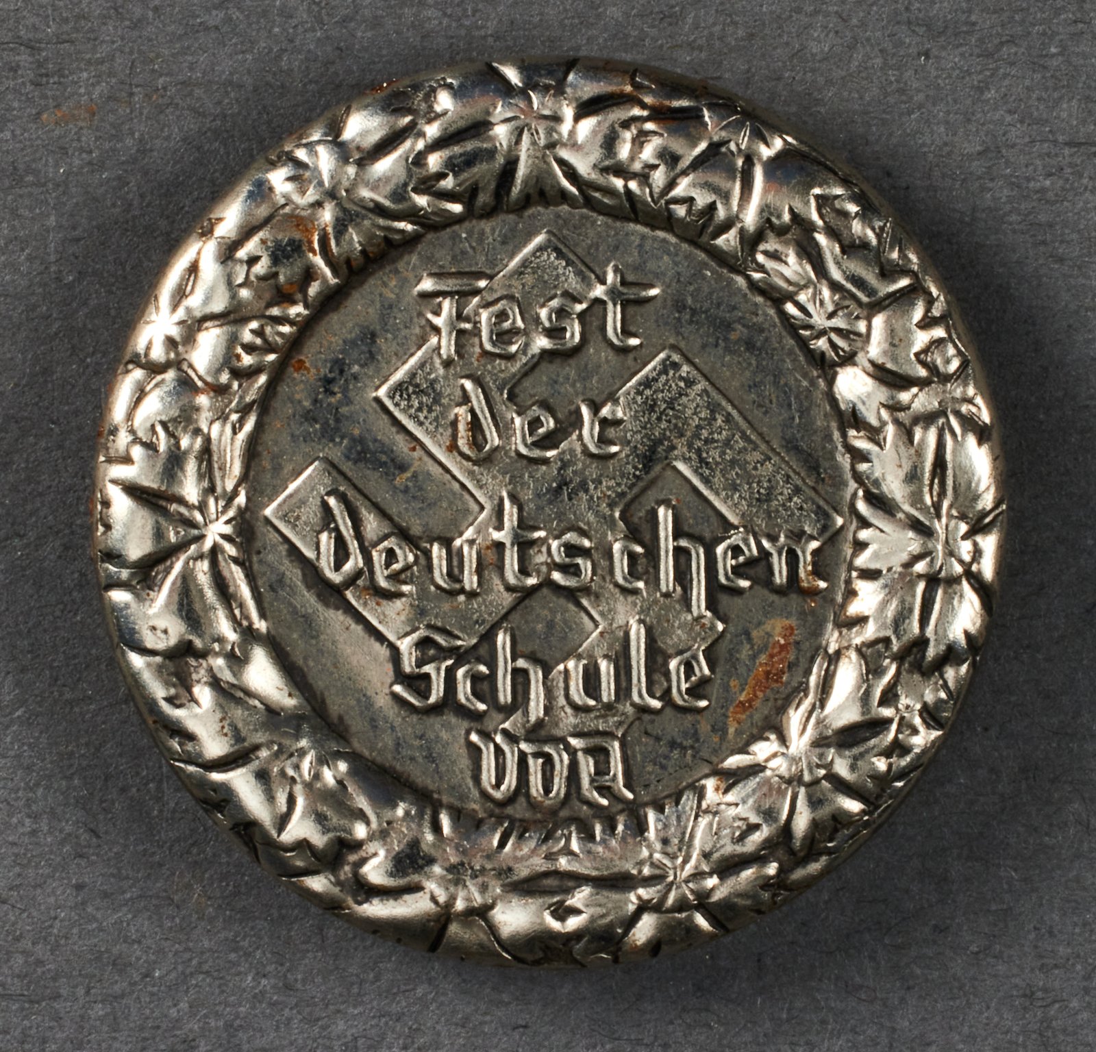 Fest der Deutscher Schule VDA Tinnie #21577 