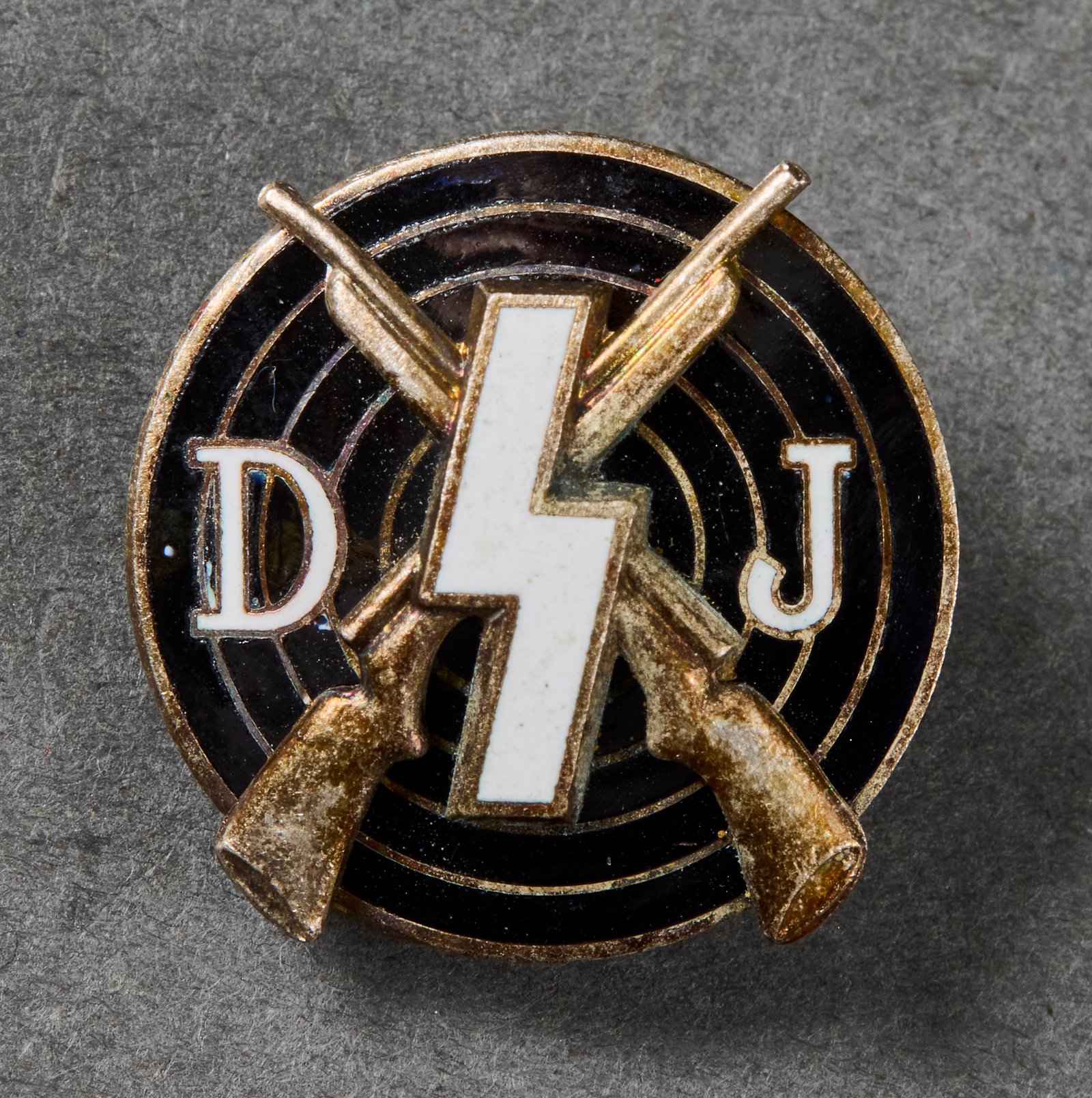 DJ Shooting Badge #21759 