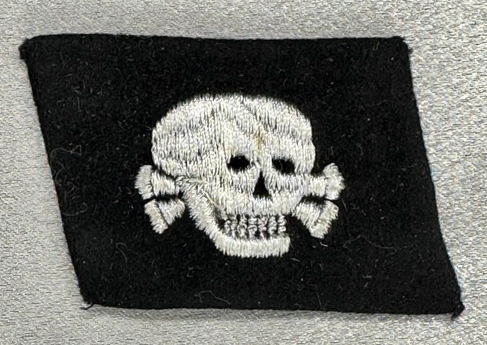 SS Totenkopf Dachau EM/NCO Collar Tab #16864 