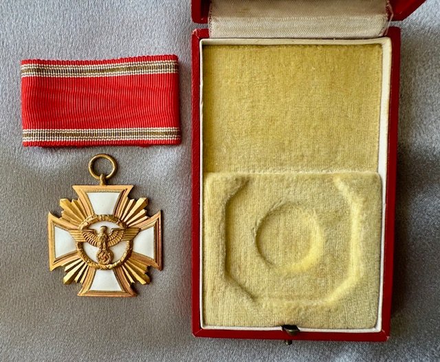 Cased NSDAP 25 Year Long Service Award #18074 