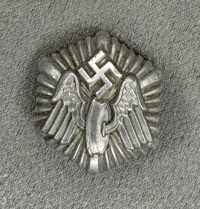 Bahnschutzpolizei  Cap Insignia #16890 