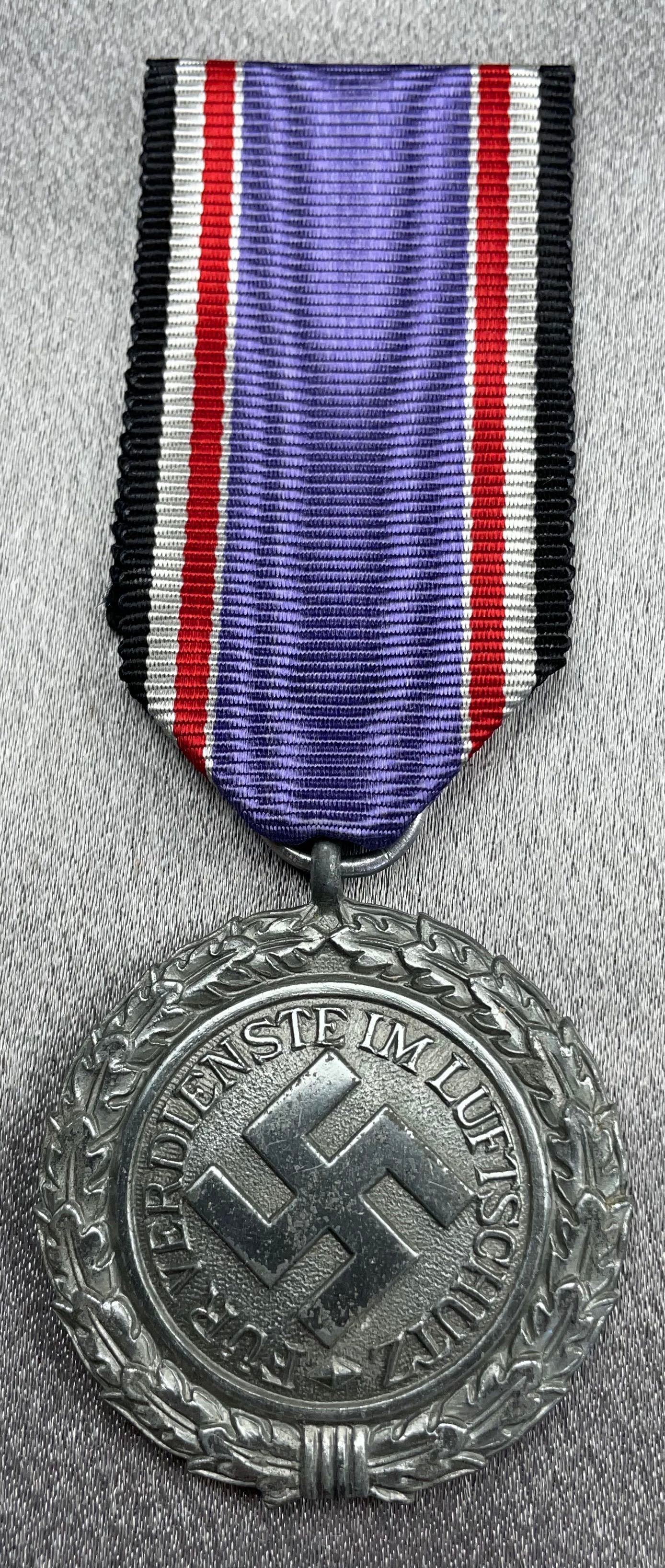 Luftschutz Medal; Second Class Heavy Version #15375 