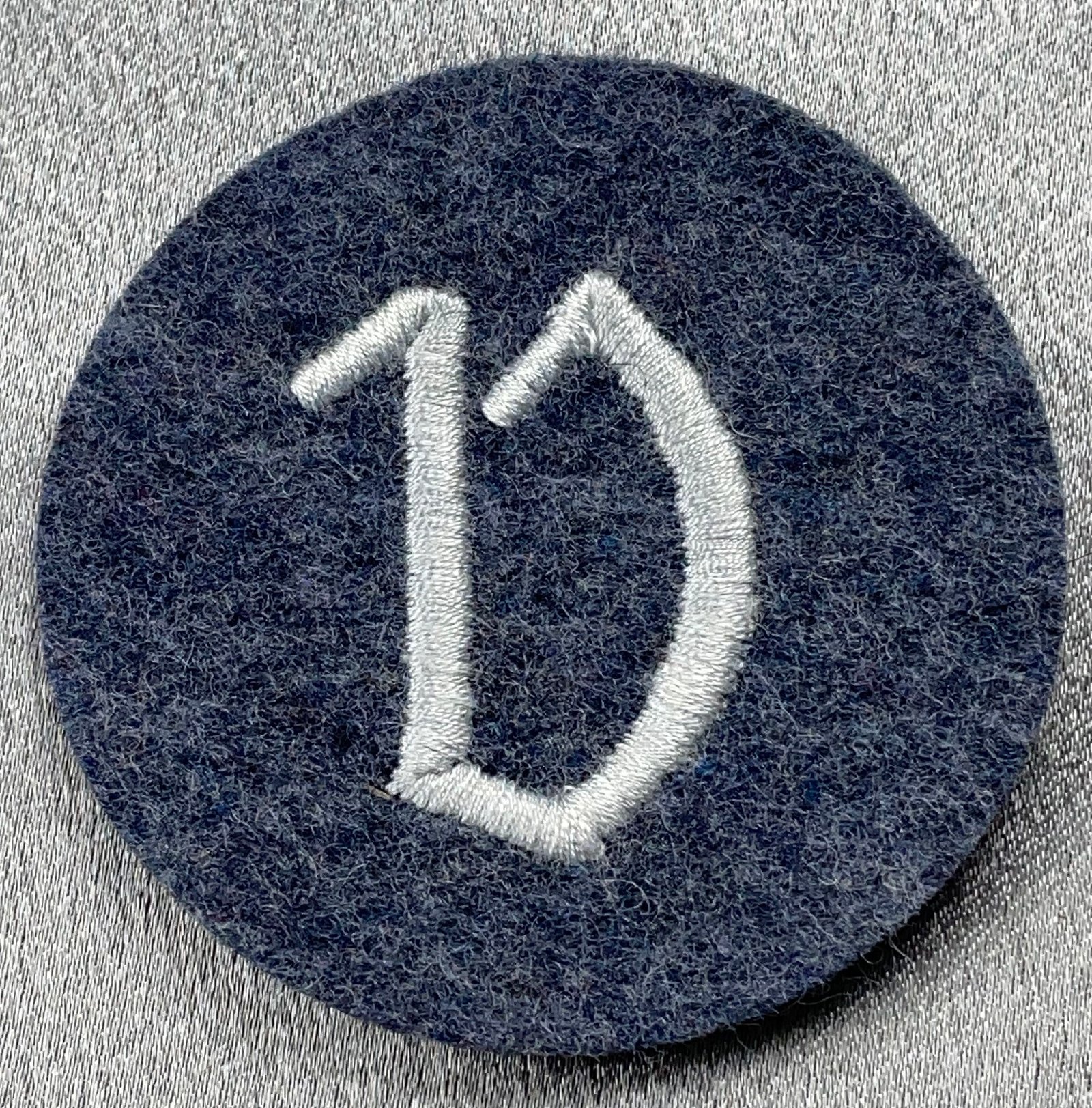 Luftwaffe Administration Personnel Insignia #15896 