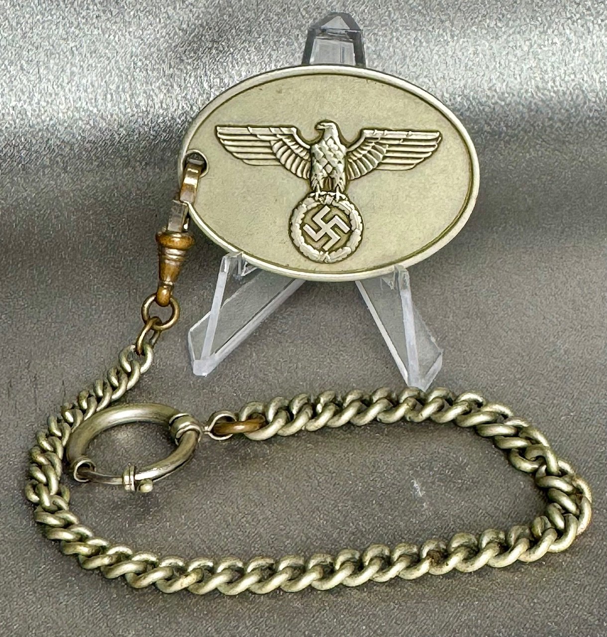 Geheime Staatspolizei Dienstmarken #17479 