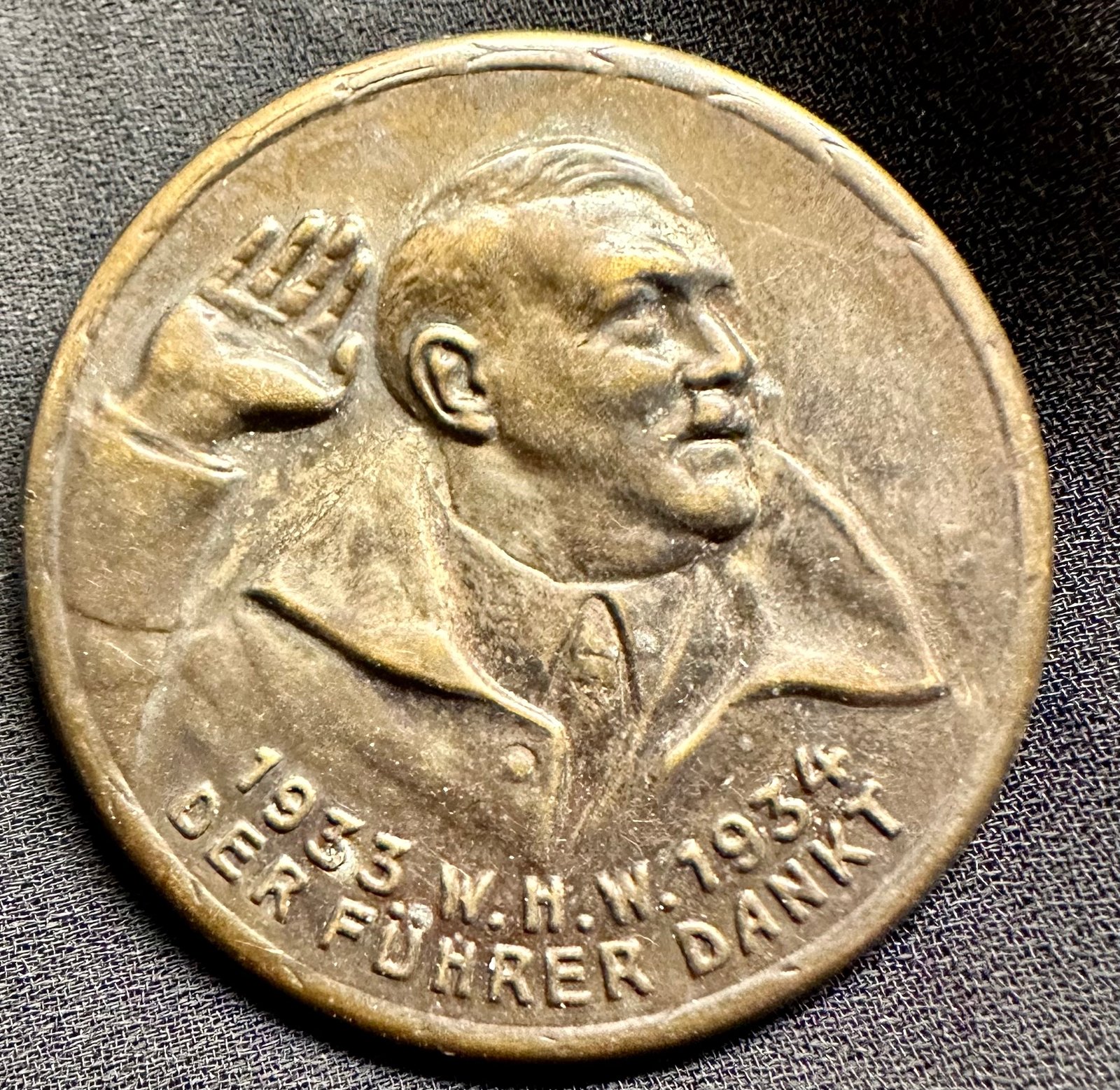 Adolf Hitler Tinnie #16940 