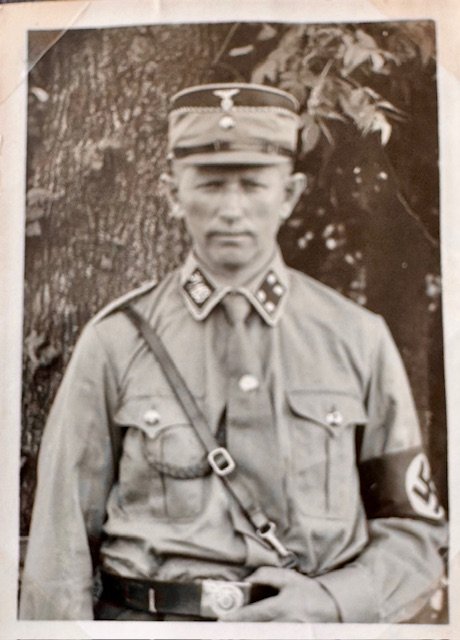 SA Leader Photo #19189 